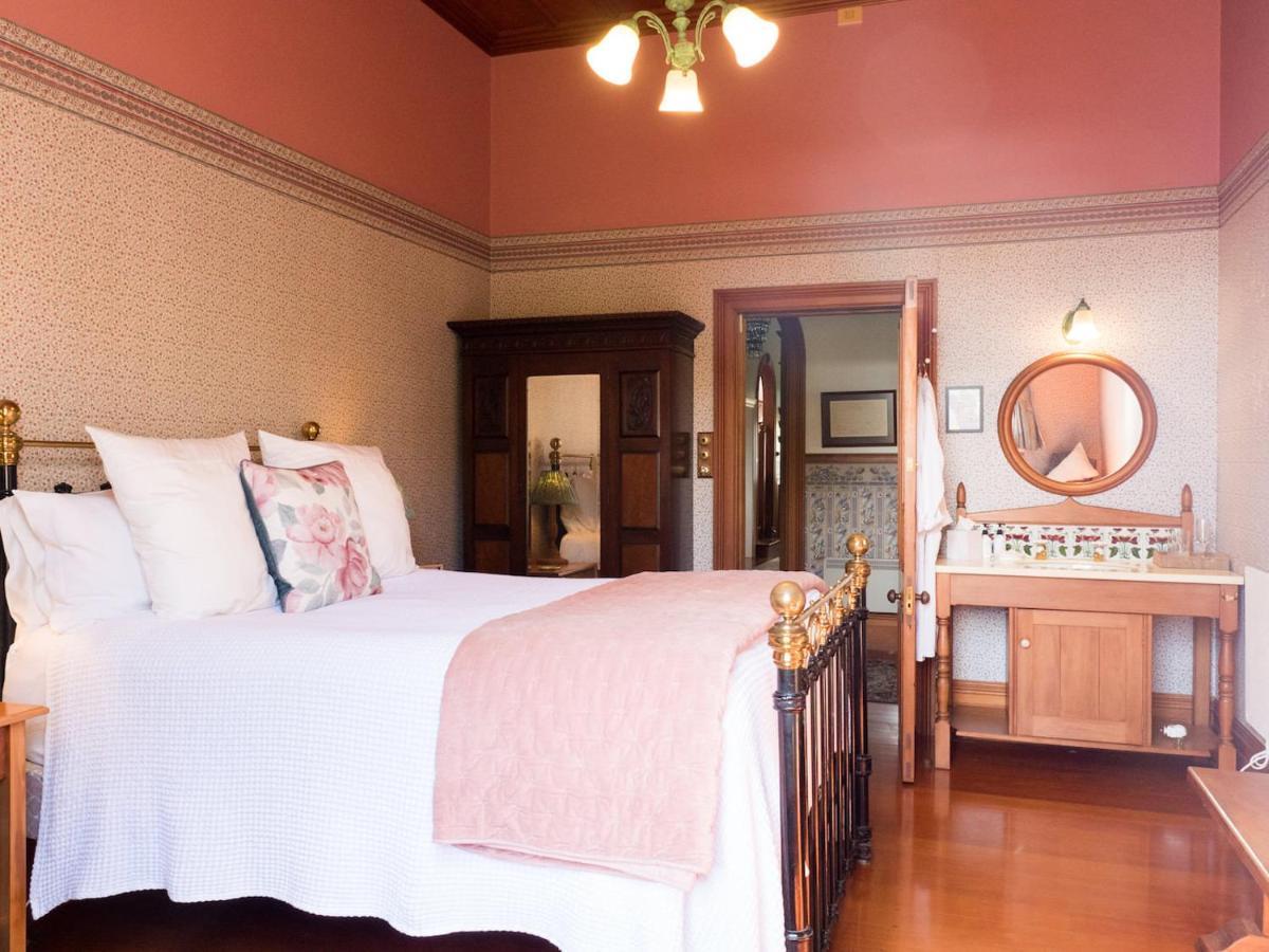 ראסל Ounuwhao B&B Guest Lodge מראה חיצוני תמונה
