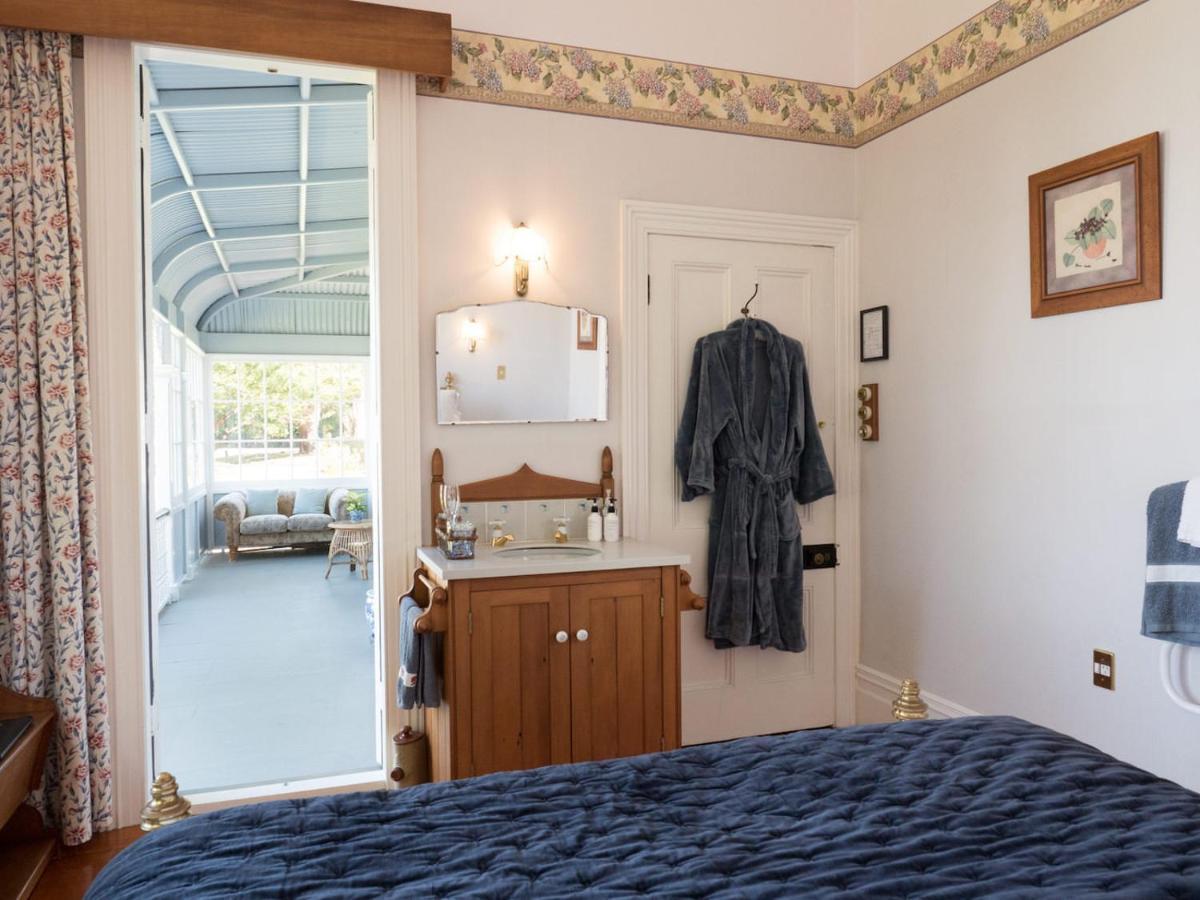 ראסל Ounuwhao B&B Guest Lodge מראה חיצוני תמונה