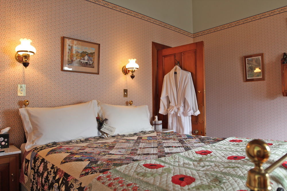 ראסל Ounuwhao B&B Guest Lodge מראה חיצוני תמונה