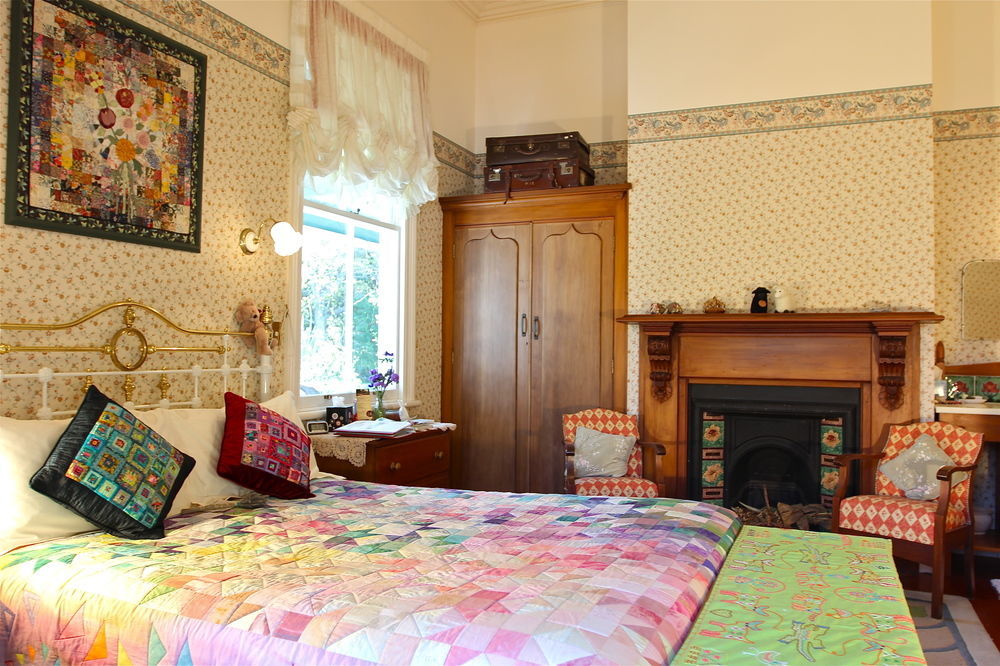 ראסל Ounuwhao B&B Guest Lodge מראה חיצוני תמונה