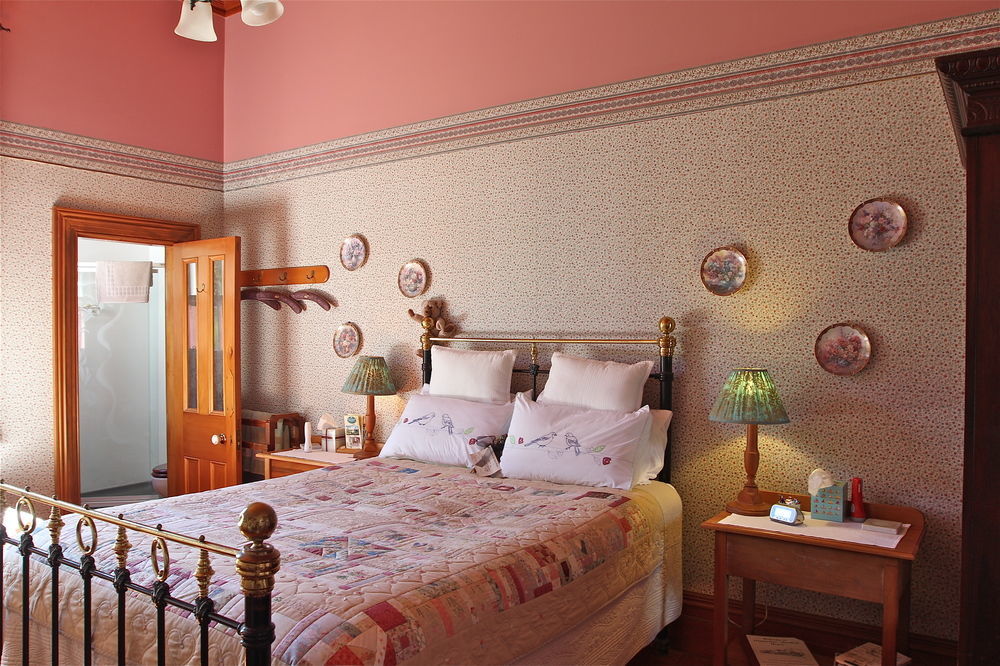 ראסל Ounuwhao B&B Guest Lodge מראה חיצוני תמונה