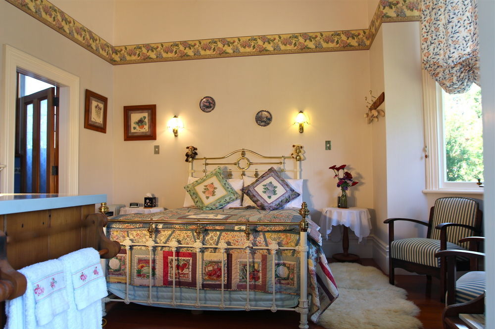 ראסל Ounuwhao B&B Guest Lodge מראה חיצוני תמונה