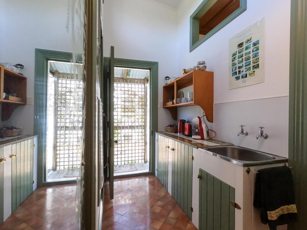 ראסל Ounuwhao B&B Guest Lodge מראה חיצוני תמונה